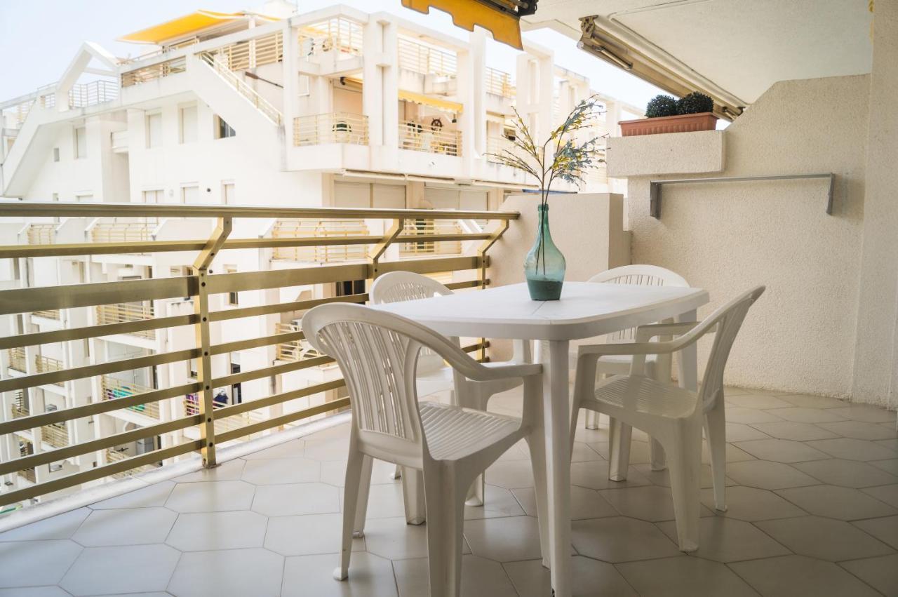 Апартаменты Apartamento Novelty Салоу Экстерьер фото