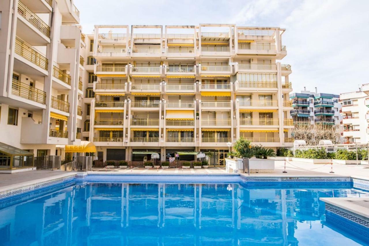 Апартаменты Apartamento Novelty Салоу Экстерьер фото